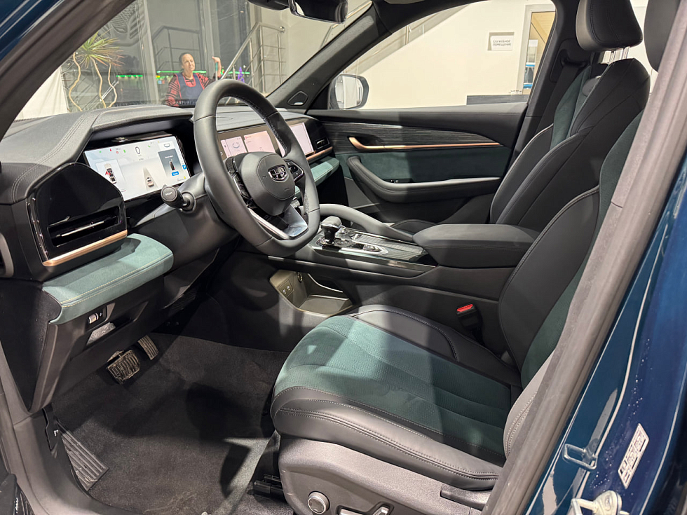 Geely Monjaro Exclusive (2023-2025), синий