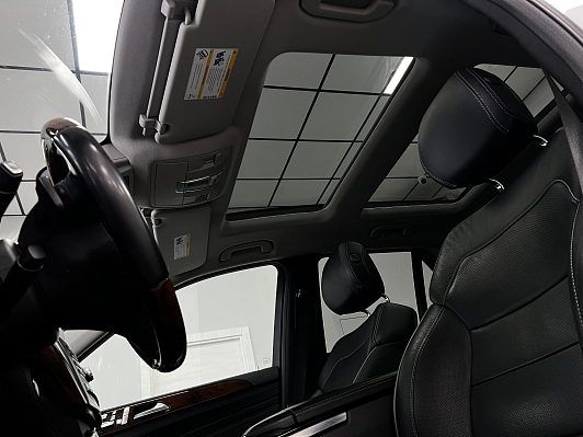 Mercedes-Benz M-Класс, 2011 года, пробег 245000 км