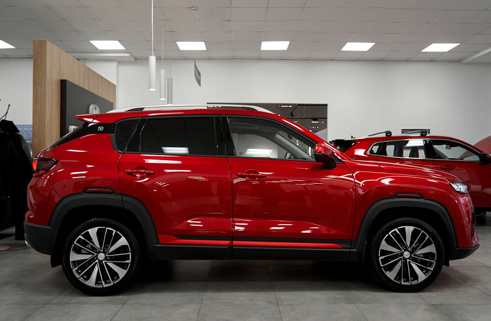 Changan CS35 Plus Техно, красный
