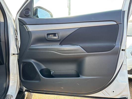 Mitsubishi Outlander Instyle, 2012 года, пробег 206000 км