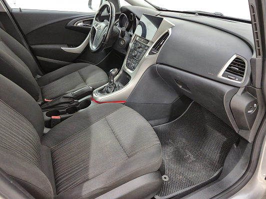 Opel Astra Cosmo, 2011 года, пробег 180923 км