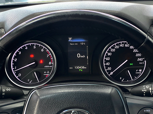 Toyota Camry Элеганс Safety, 2019 года, пробег 130300 км