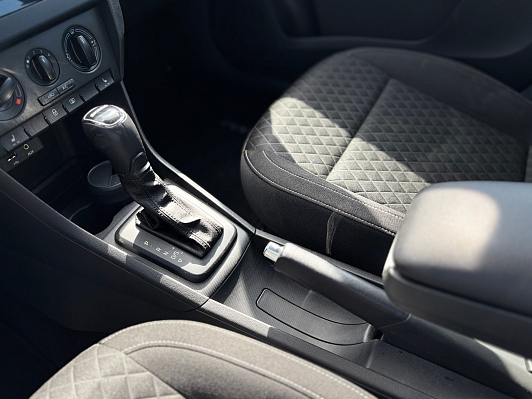 Skoda Rapid Hockey Edition Ambition, 2017 года, пробег 130967 км