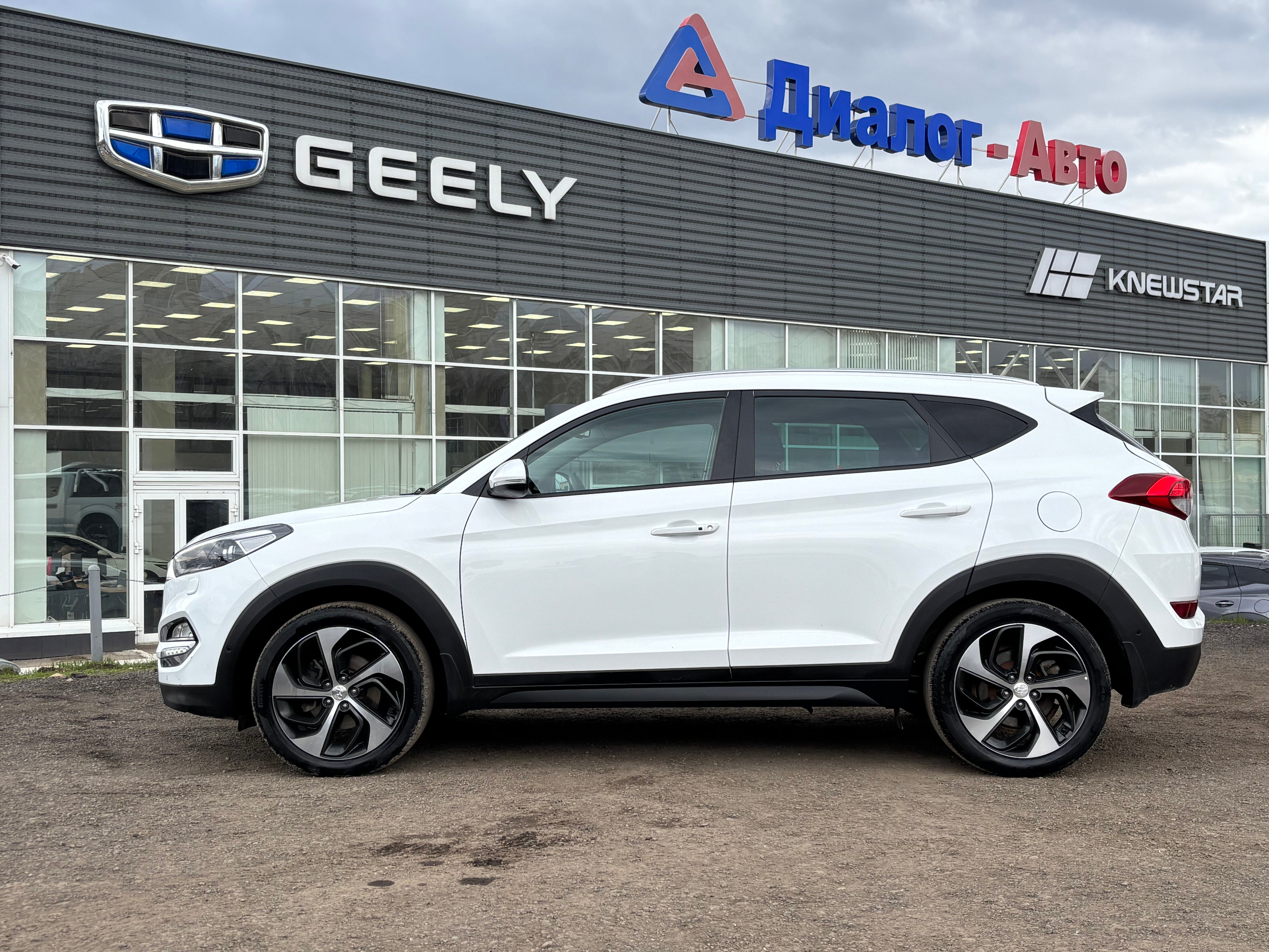 Hyundai Tucson High-Tech, 2016 года, пробег 124198 км