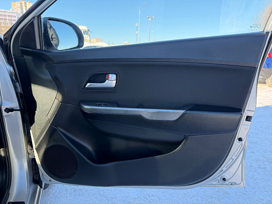 Kia Rio Luxe, 2015 года, пробег 151184 км