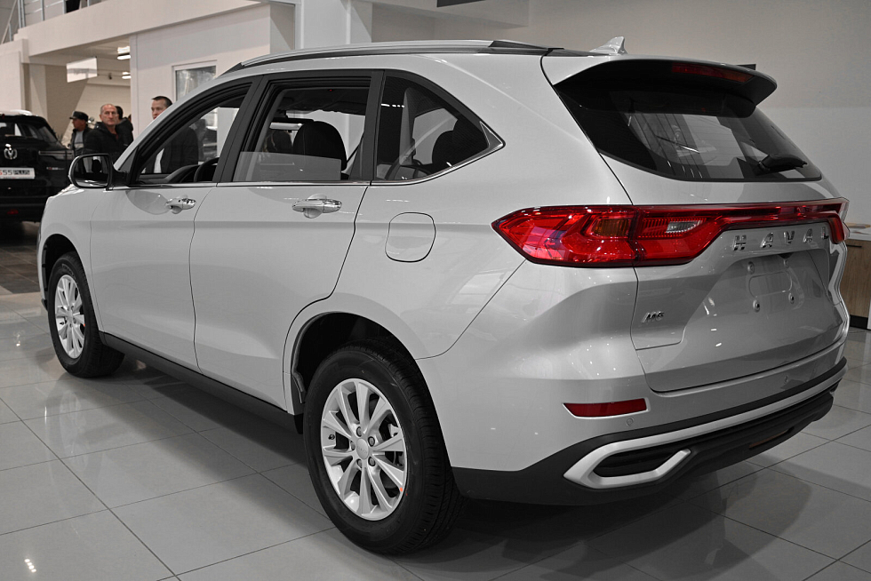 Haval M6 Оптимум, серебряный