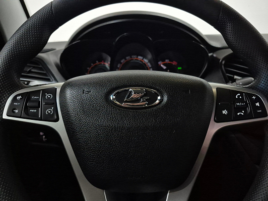 Lada (ВАЗ) Vesta Comfort, 2018 года, пробег 129303 км