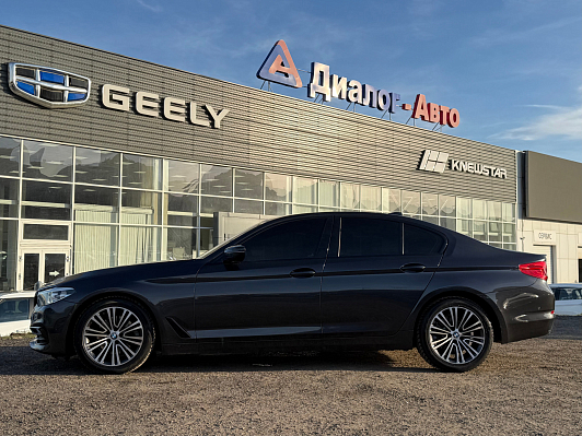 BMW 5 серии 520d Sport Line, 2018 года, пробег 129871 км