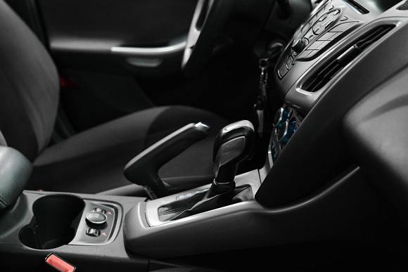 Ford Focus SYNC Edition, 2011 года, пробег 170000 км