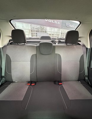 Renault Logan Stepway Life, 2020 года, пробег 133221 км