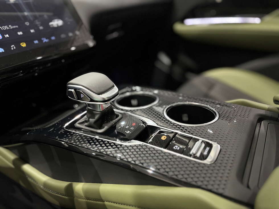 Hongqi HS3 Comfort, зеленый