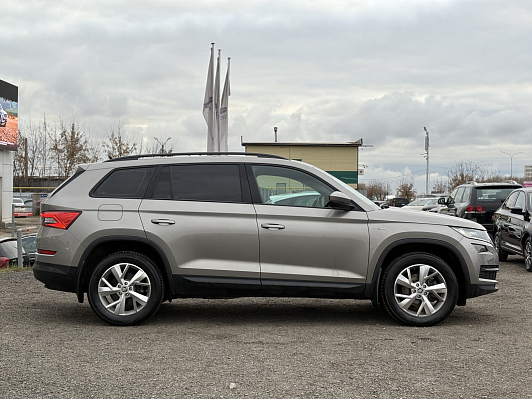 Skoda Kodiaq Hockey Edition, 2020 года, пробег 56000 км