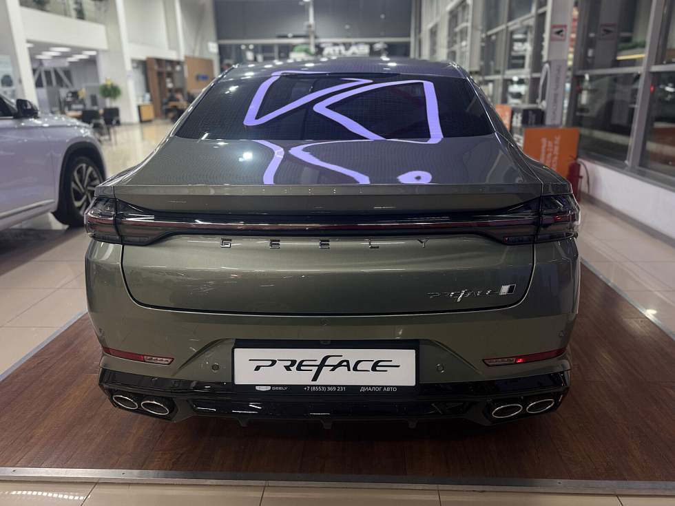 Geely Preface Флагман, зеленый