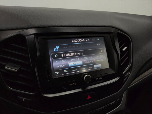 Lada (ВАЗ) Vesta Luxe Multimedia (2019-2021), 2017 года, пробег 114606 км