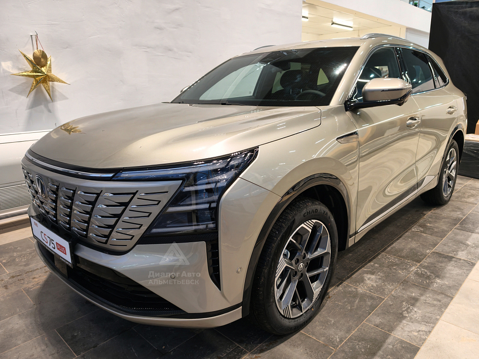 Changan CS75 Plus Tech, коричневый
