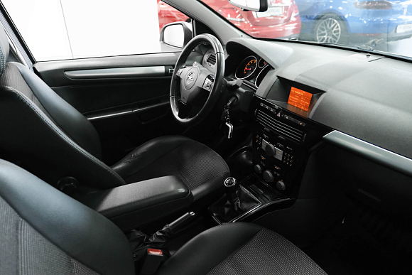 Opel Astra Cosmo, 2013 года, пробег 127000 км