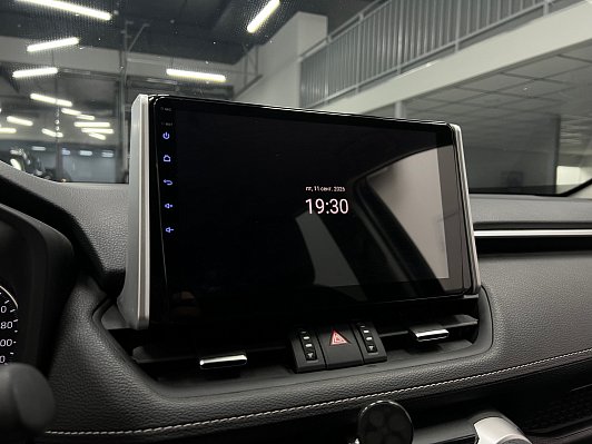 Toyota RAV4 Комфорт, 2020 года, пробег 29227 км