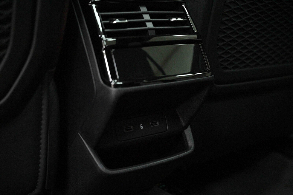 Geely Monjaro Exclusive (2023-2025), черный