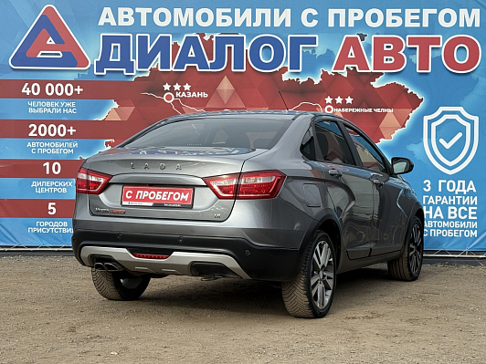 Lada (ВАЗ) Vesta Luxe Multimedia, 2018 года, пробег 97400 км