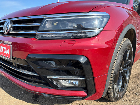 Volkswagen Tiguan Exclusive, 2018 года, пробег 133235 км