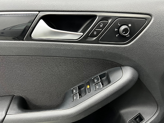 Volkswagen Jetta, 2016 года, пробег 182000 км