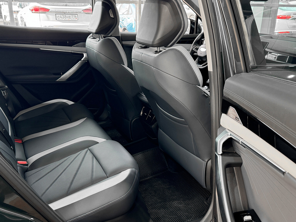 Geely Atlas Люкс, зеленый