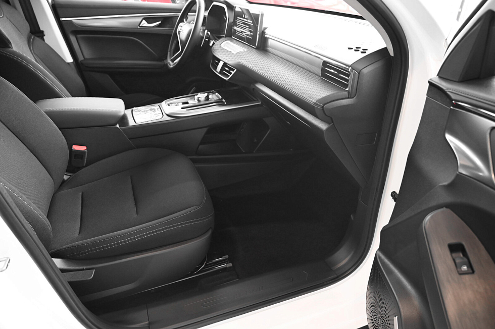 Haval Jolion Техно+, белый