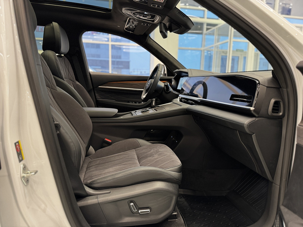 Geely Monjaro Flagship, белый
