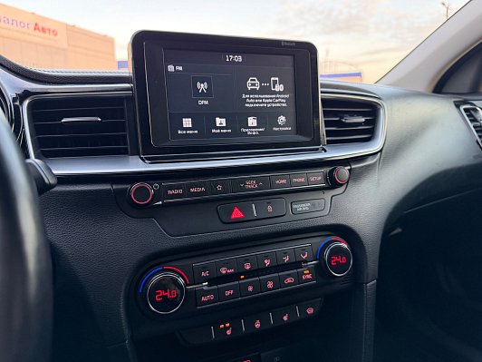 Kia Ceed Prestige, 2018 года, пробег 182000 км