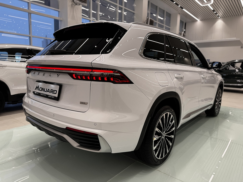 Geely Monjaro Flagship, белый