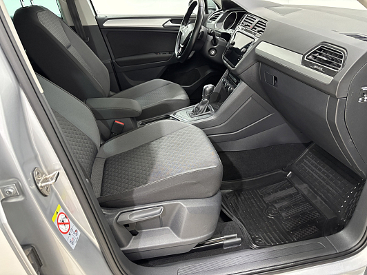 Volkswagen Tiguan Trendline, 2019 года, пробег 83853 км
