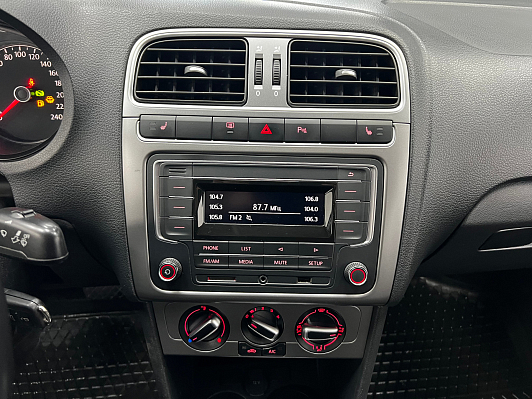 Volkswagen Polo SELECT, 2020 года, пробег 115827 км