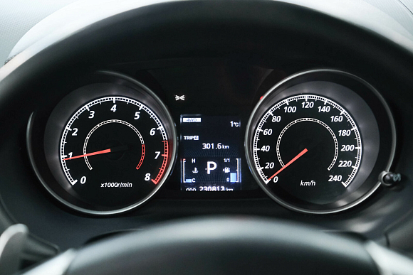 Mitsubishi Outlander Instyle, 2012 года, пробег 230795 км