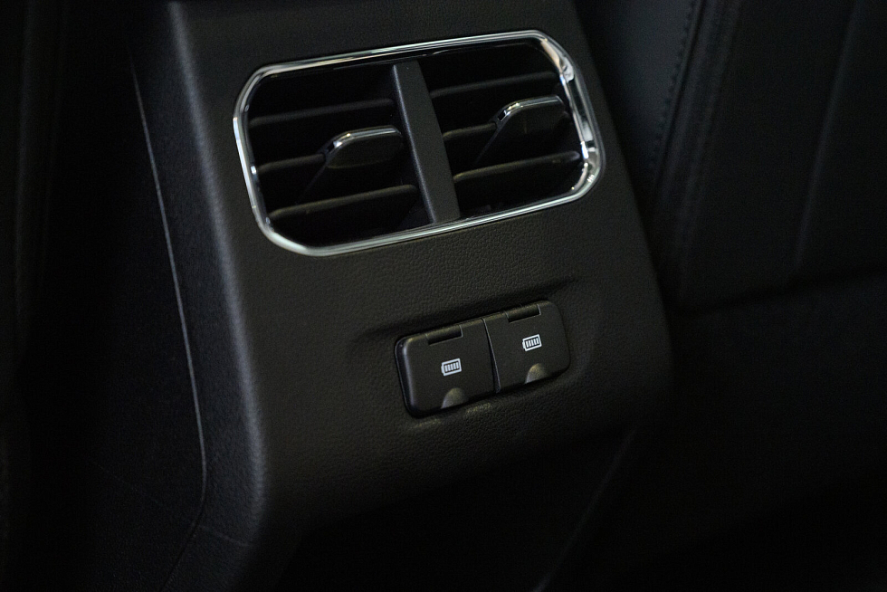 Haval Jolion Техно +, красный