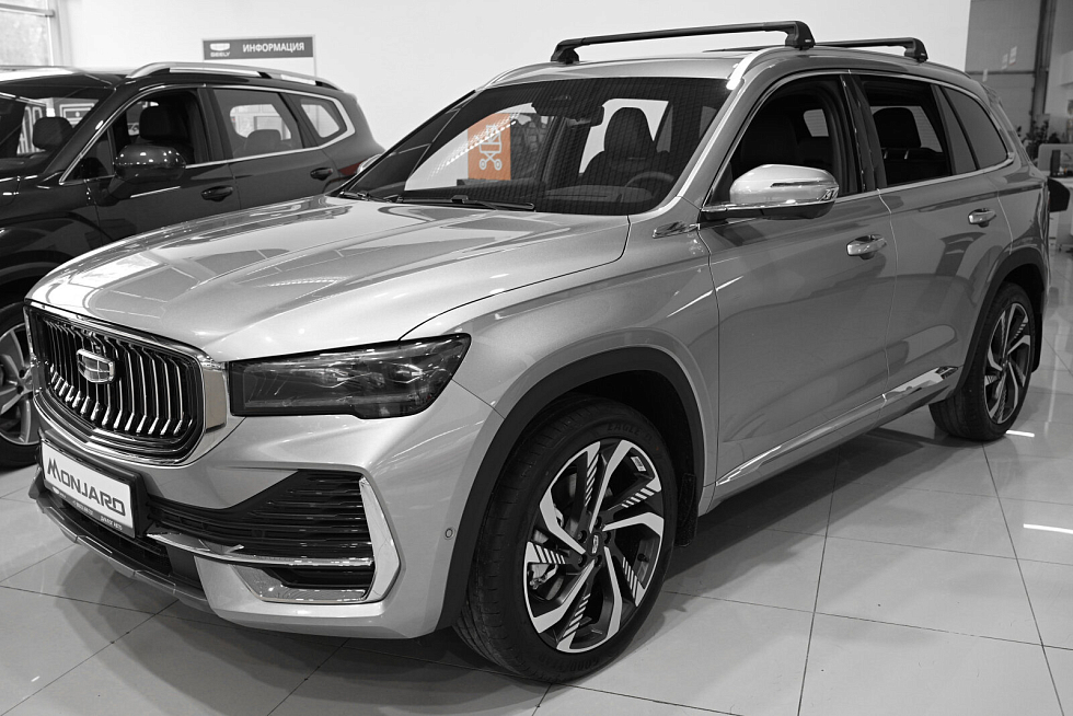Geely Monjaro Люкс (2023-2025), серебряный