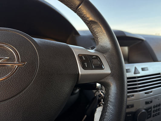 Opel Astra Enjoy, 2011 года, пробег 199780 км