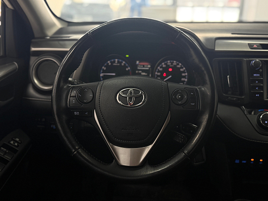Toyota RAV4, 2017 года, пробег 125700 км