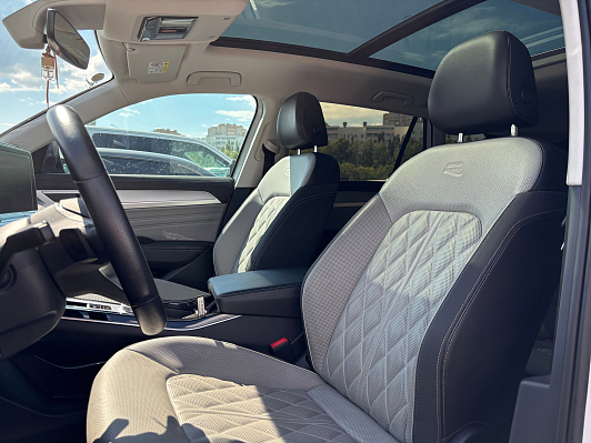 Volkswagen Tavendor R-line, 2023 года, пробег 66845 км