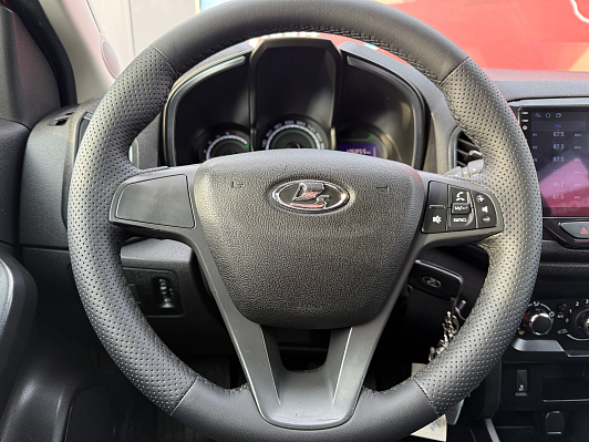 Lada (ВАЗ) XRAY Comfort, 2017 года, пробег 126000 км