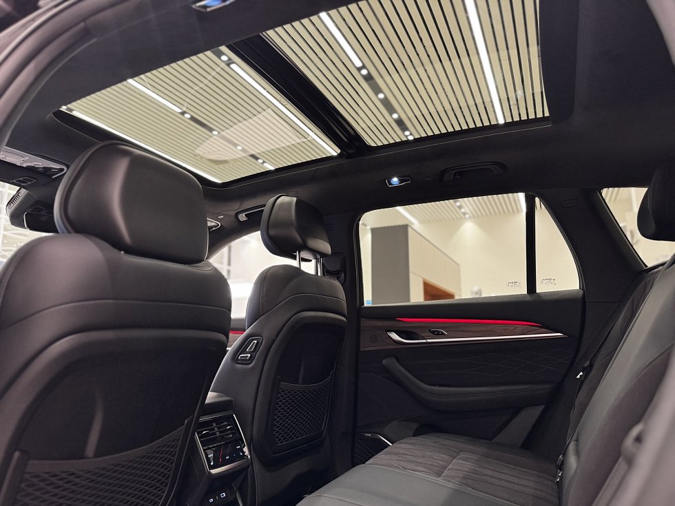 Geely Monjaro Flagship, черный