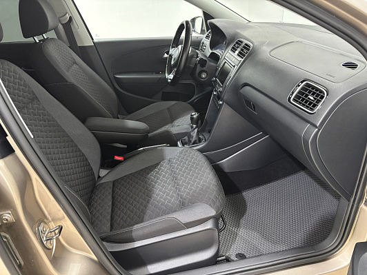 Volkswagen Polo Comfortline, 2018 года, пробег 141090 км