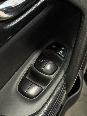 Nissan X-Trail LE+, 2015 года, пробег 160000 км