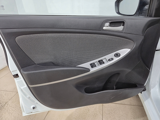 Hyundai Solaris Comfort, 2013 года, пробег 71309 км