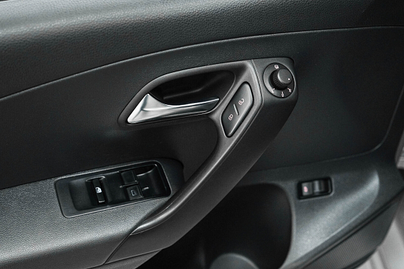 Volkswagen Polo Trendline, 2019 года, пробег 112336 км