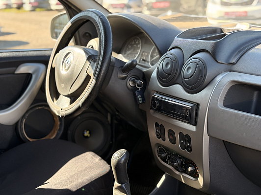 Renault Logan Expression, 2012 года, пробег 206602 км