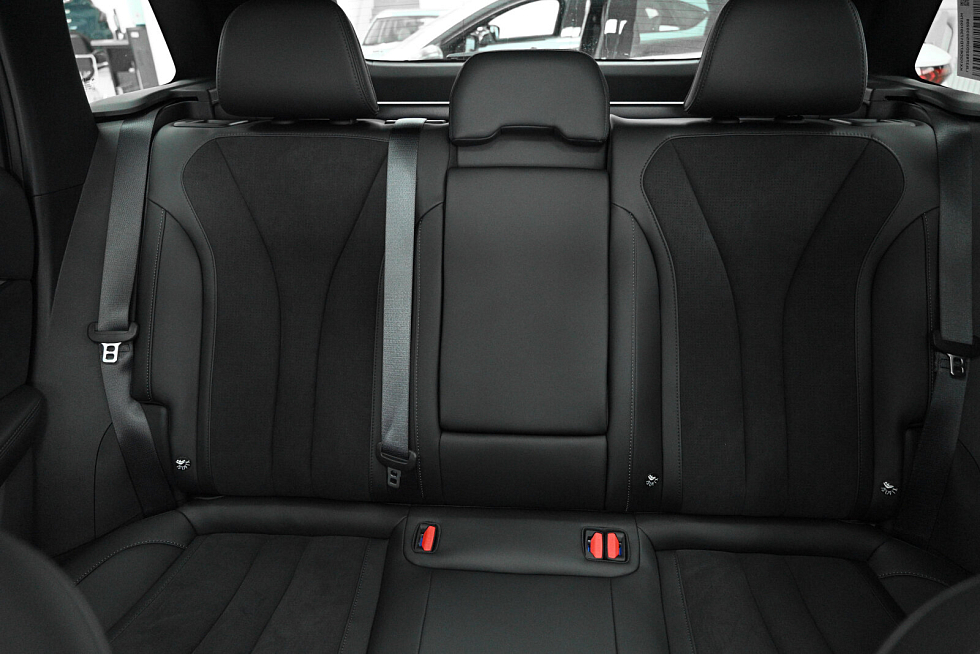 Geely Monjaro Люкс (2023-2025), серый