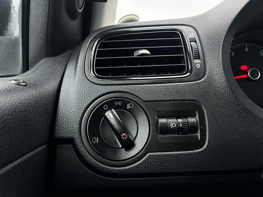 Volkswagen Polo Comfortline, 2016 года, пробег 232139 км
