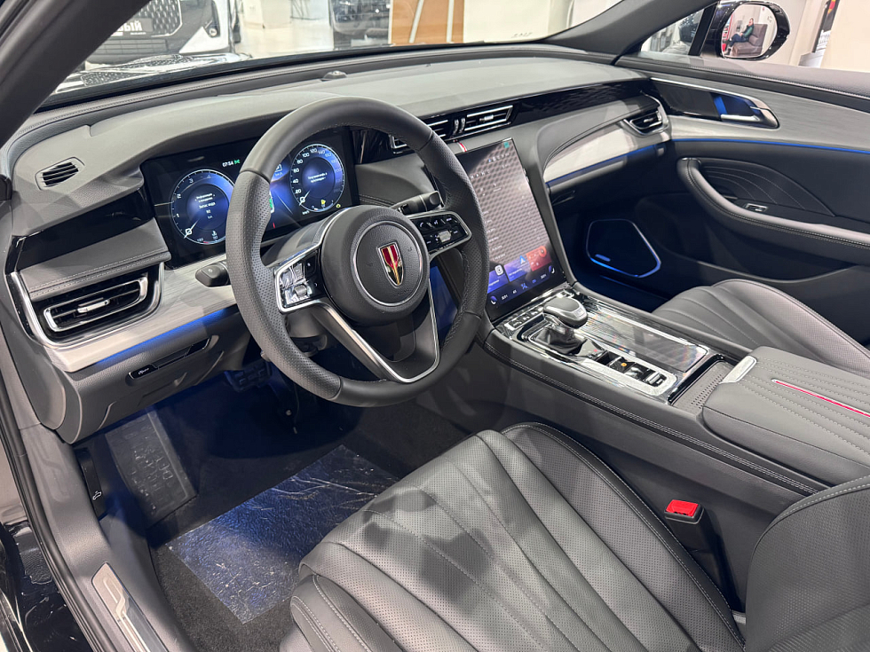 Hongqi H5 Black Edition, черный