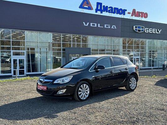 Opel Astra, 2011 года, пробег 156002 км
