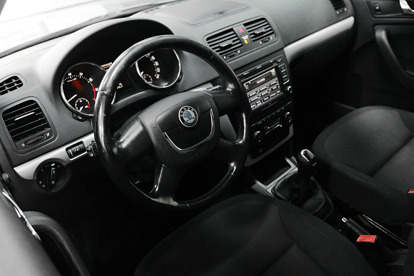Skoda Yeti Active, 2012 года, пробег 197171 км